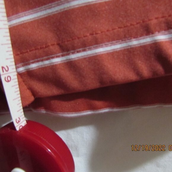 GREG NORMAN PLAY DRI MEN'S POLO GOLF SHIRT SIZE M BURNT ORANGE WHITE COLLAR - Picture 5 of 8